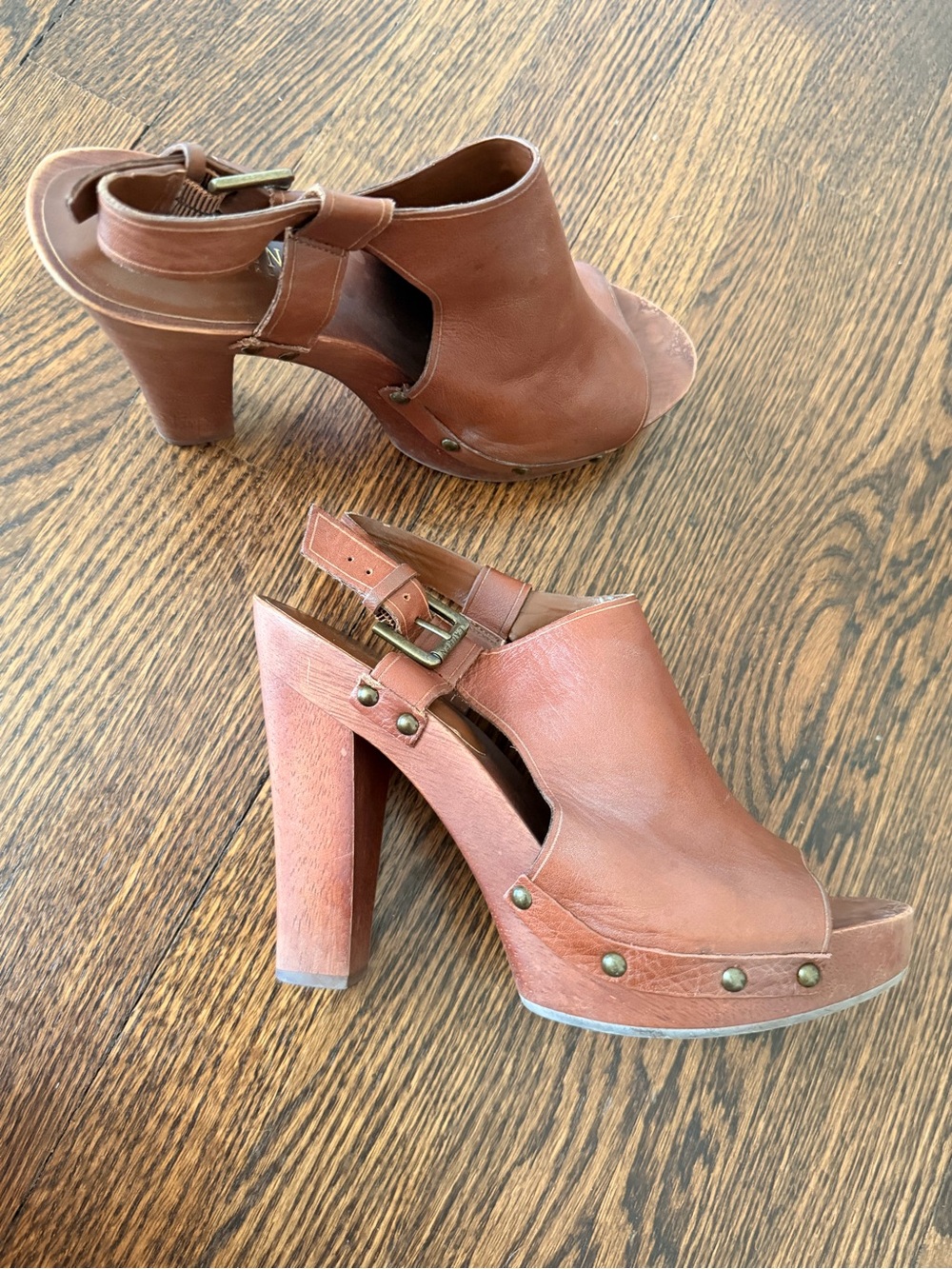 Vintage Ralph Lauren - Women's Brown Leather High Heel Clog Sandals